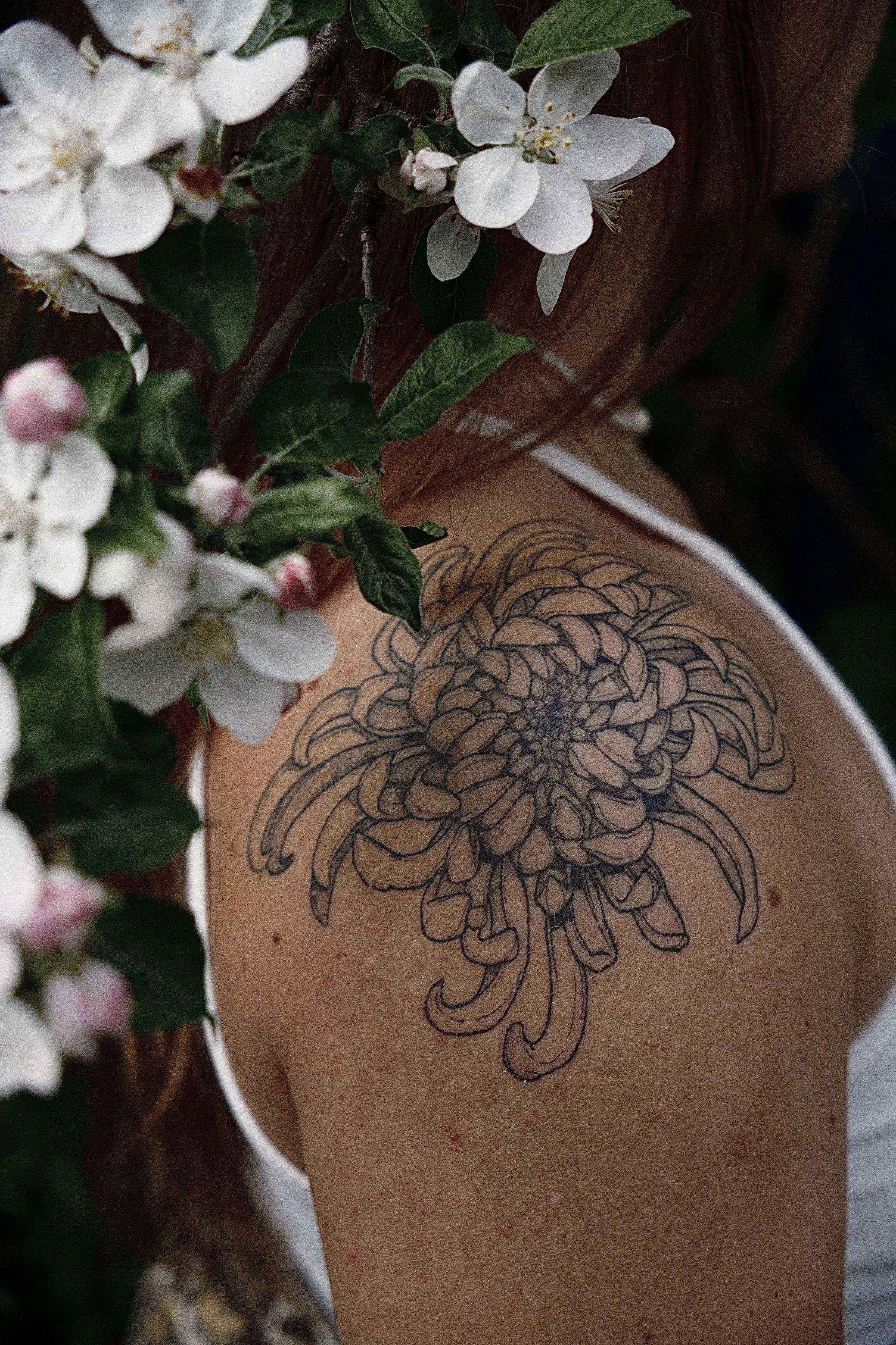 królink — tatuaż botaniczny